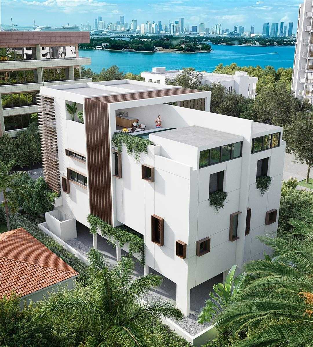 Small Image of 1339 14TH TER, Miami Beach Number 2