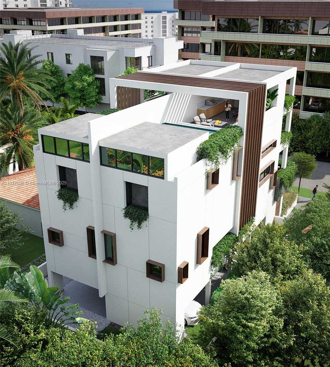 Small Image of 1339 14TH TER, Miami Beach Number 3