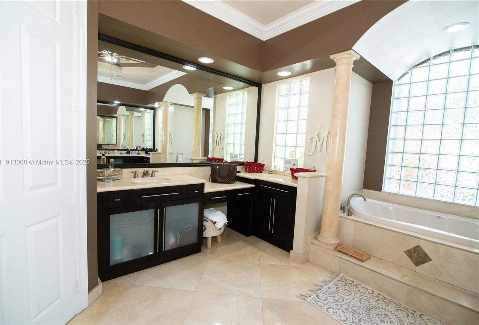 Small Image of 11150 STONEWOOD FOREST TRL, Boynton Beach Number 24