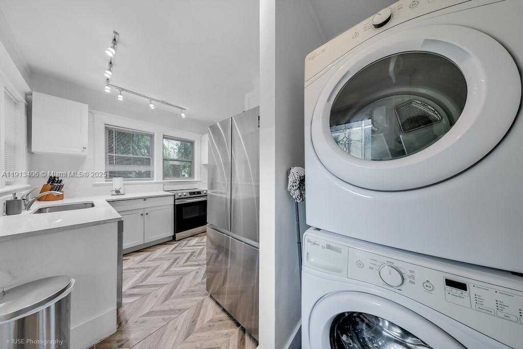 Small Image of 46 NORTH EAST 43RD ST, Miami Number 8