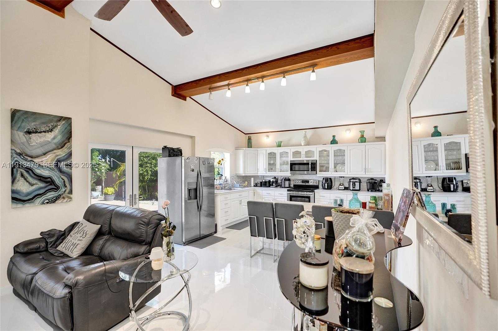 Small Image of 311 EAST 51ST ST, Hialeah Number 28