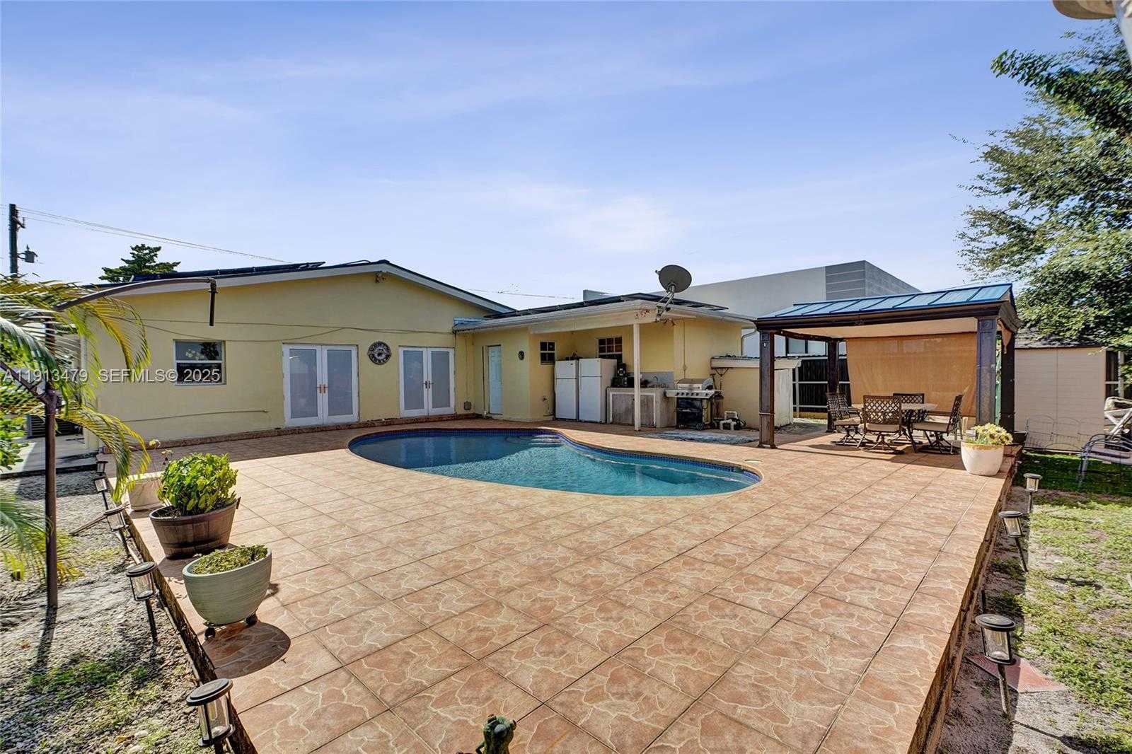 Small Image of 311 EAST 51ST ST, Hialeah Number 47