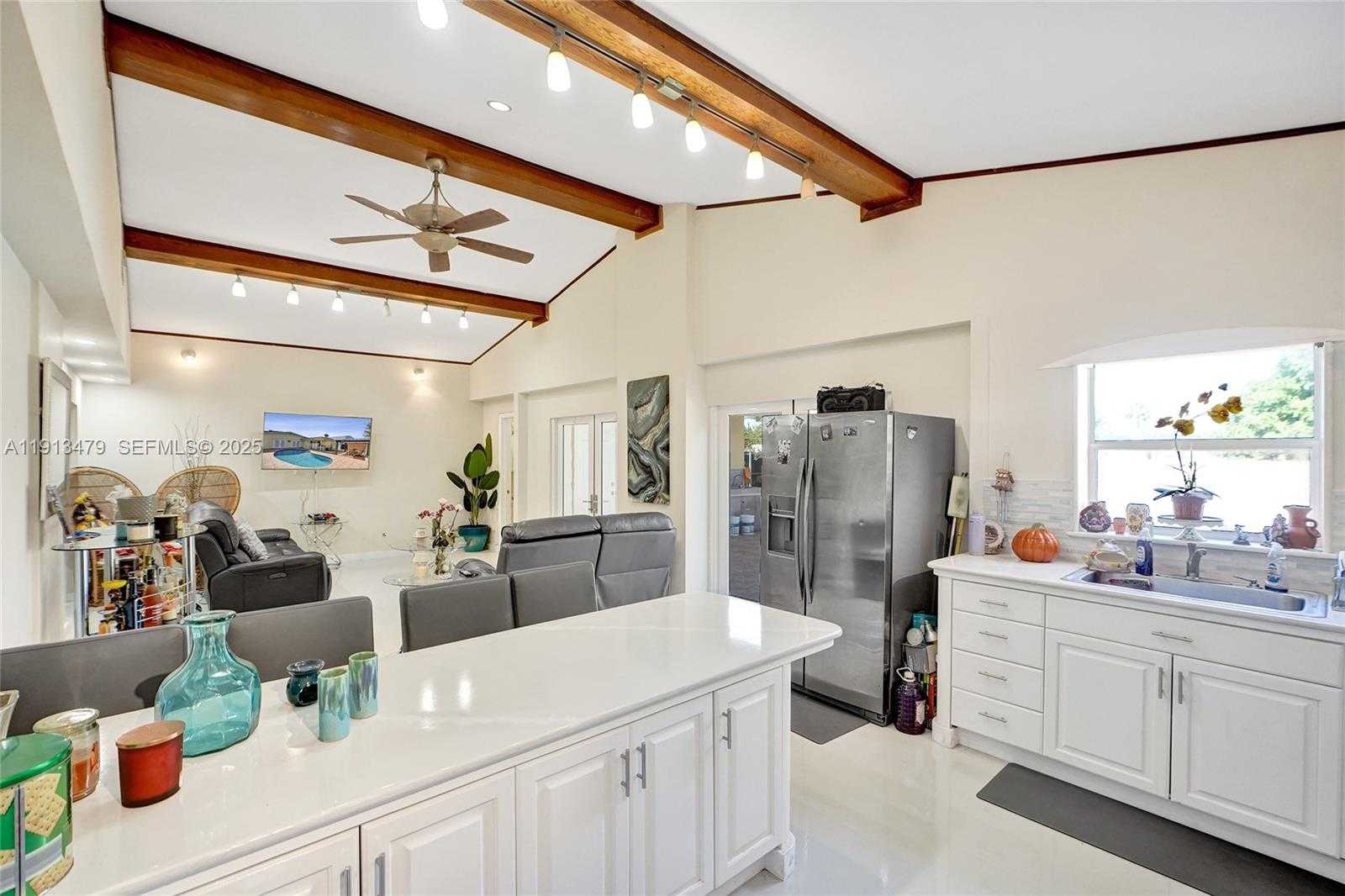 Small Image of 311 EAST 51ST ST, Hialeah Number 8