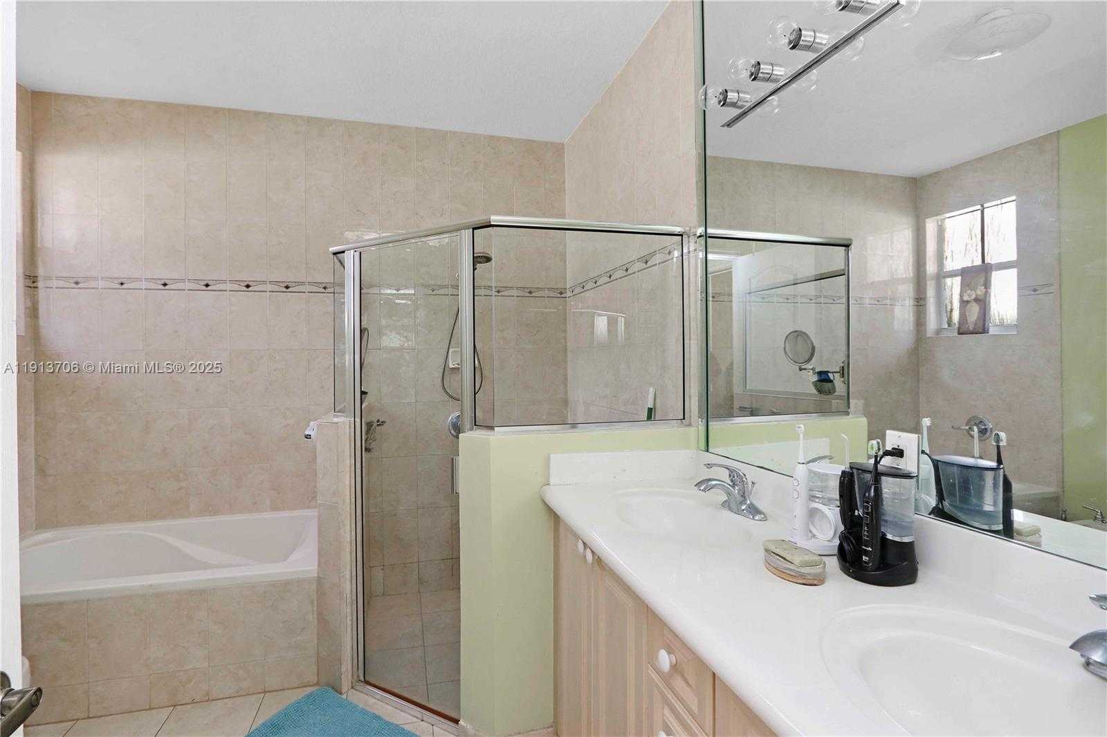 Small Image of 15382 SOUTH WEST 16TH TER, Miami Number 15