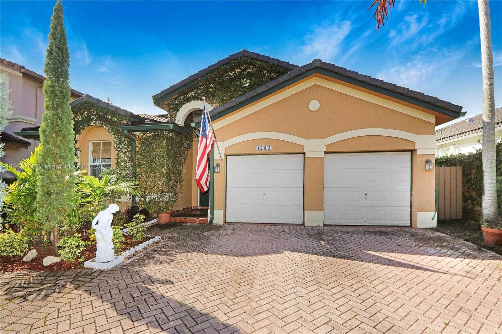 Small Image of 15382 SOUTH WEST 16TH TER, Miami Number 2