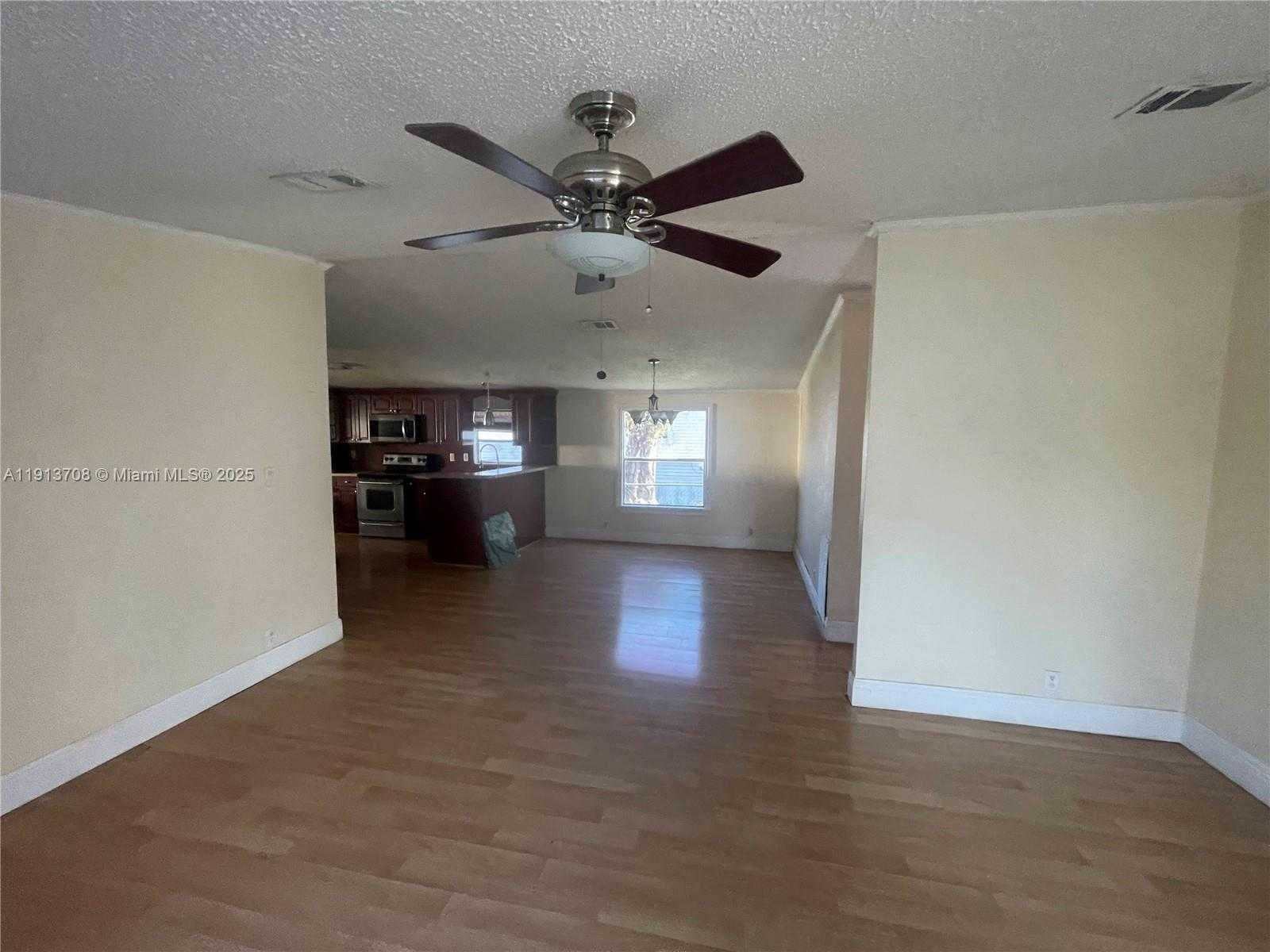 Small Image of 19800 SOUTH WEST 180TH AVE UNIT 394, Miami Number 24