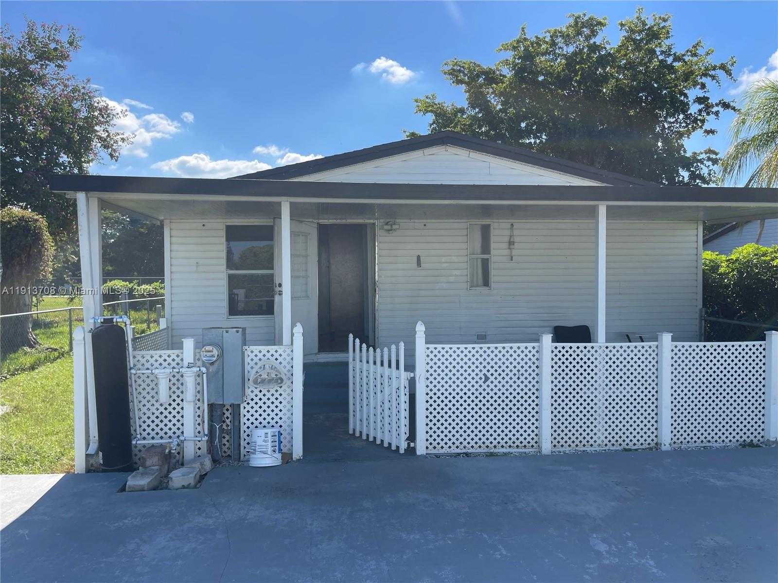 Small Image of 19800 SOUTH WEST 180TH AVE UNIT 394, Miami Number 5