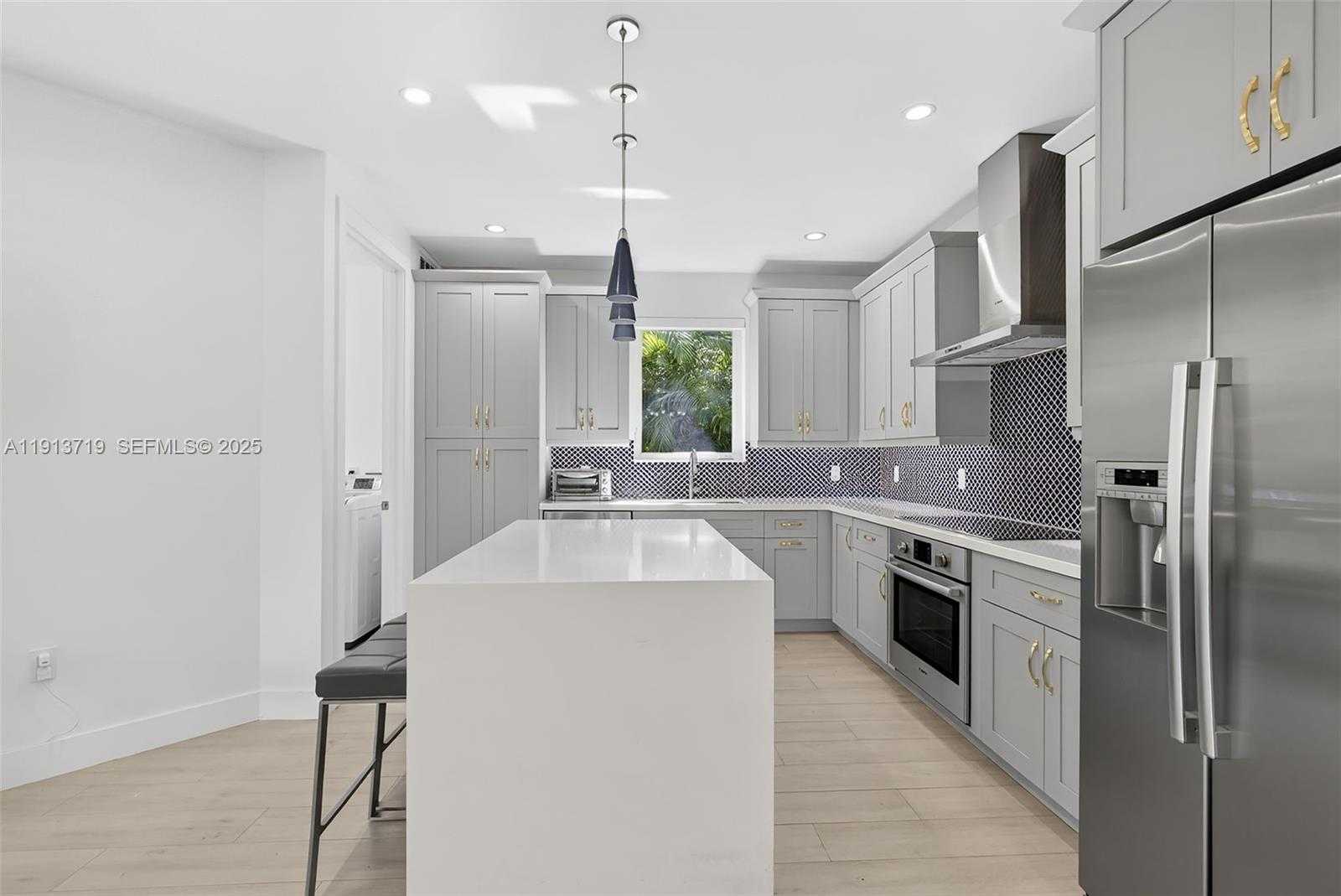 Imagen de Pequeño Objeto