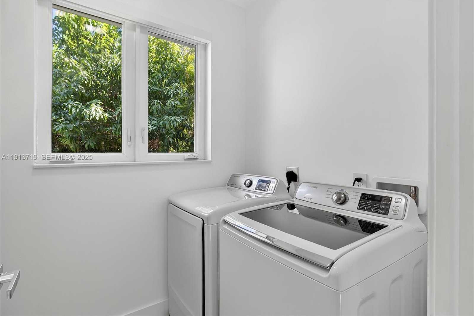 Imagen de Pequeño Objeto