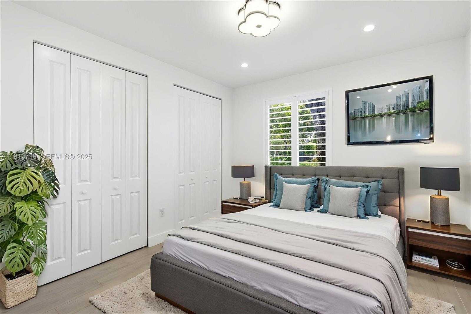 Imagen de Pequeño Objeto