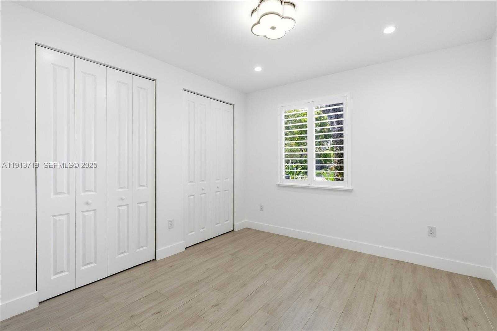 Imagen de Pequeño Objeto