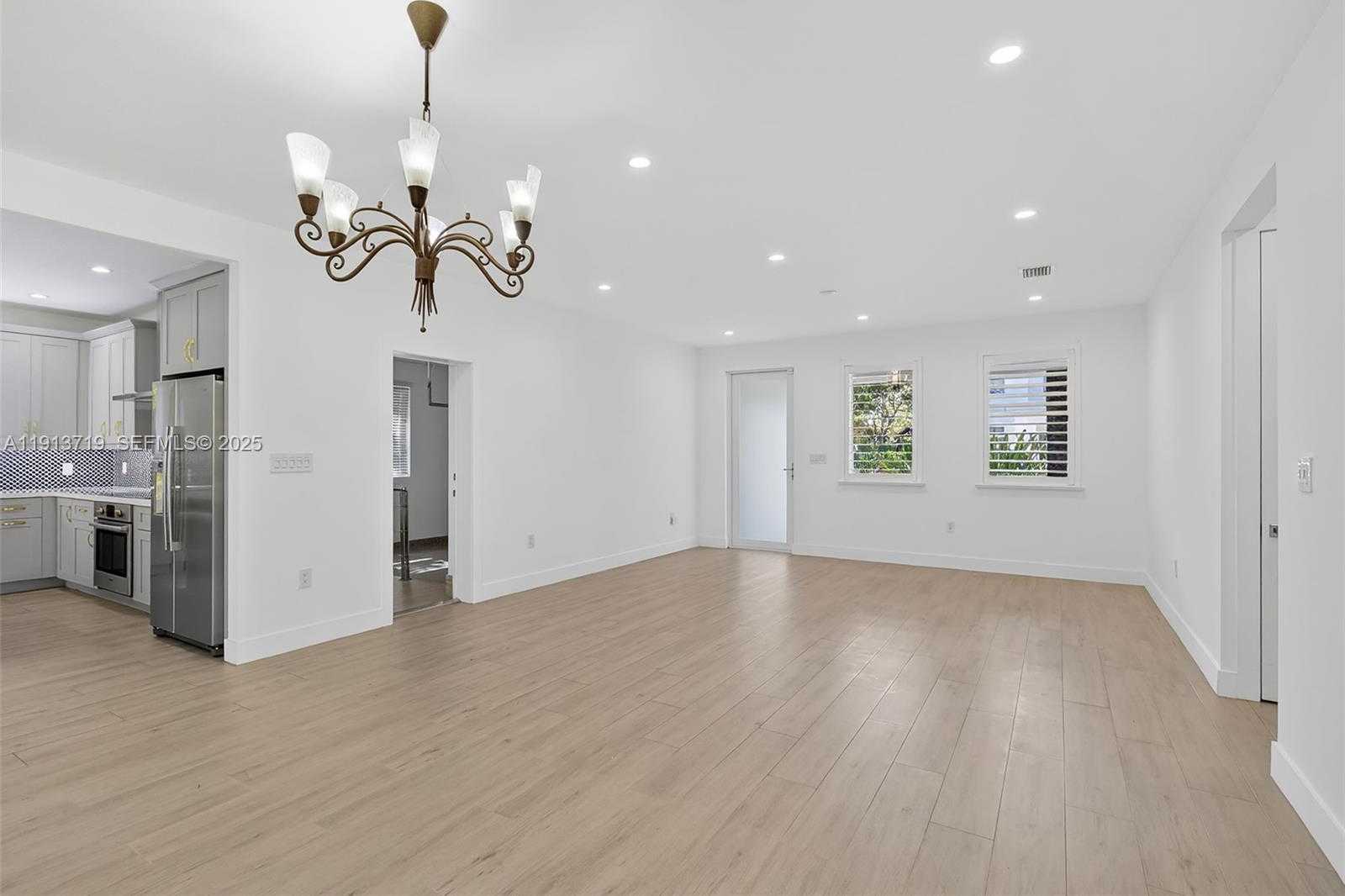 Imagen de Pequeño Objeto