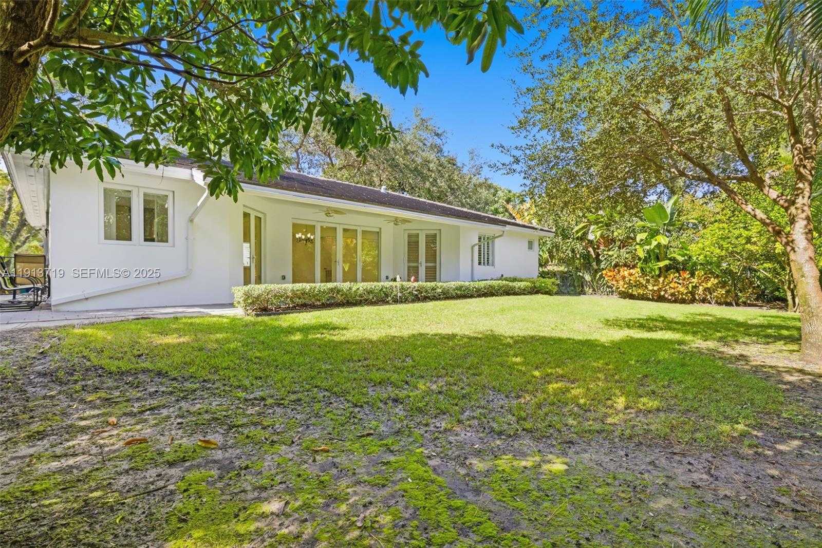 Imagen de Pequeño Objeto