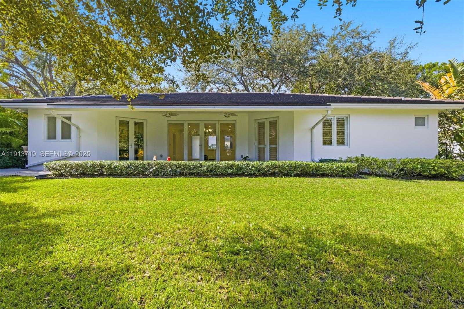 Imagen de Pequeño Objeto