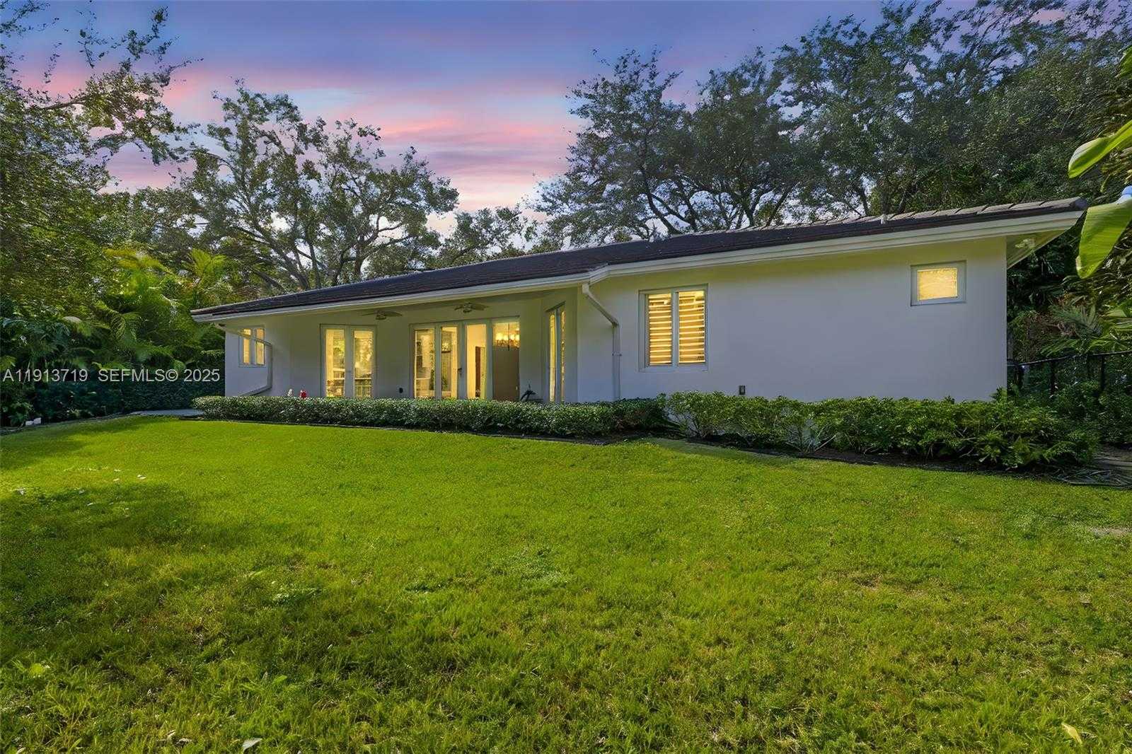 Imagen de Pequeño Objeto