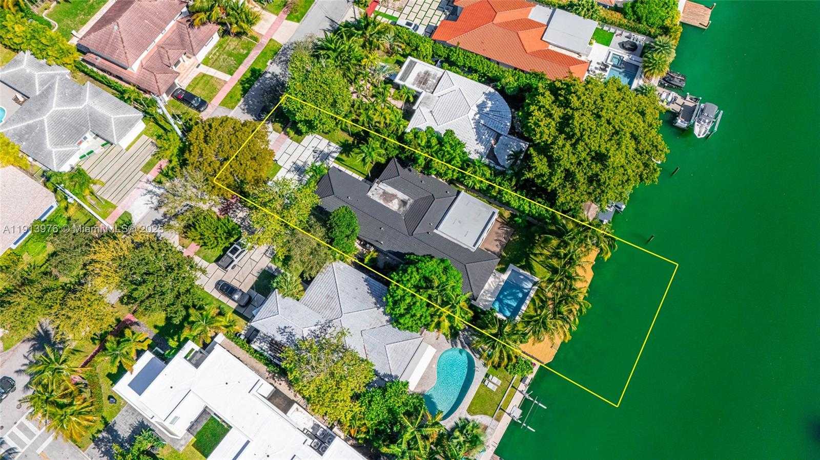 Small Image of 550 SOUTH SHORE DR, Miami Beach Number 35