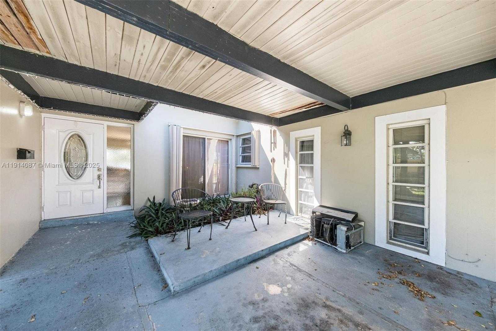 Small Image of 5110 SOUTH WEST 92ND AVE, Miami Number 10