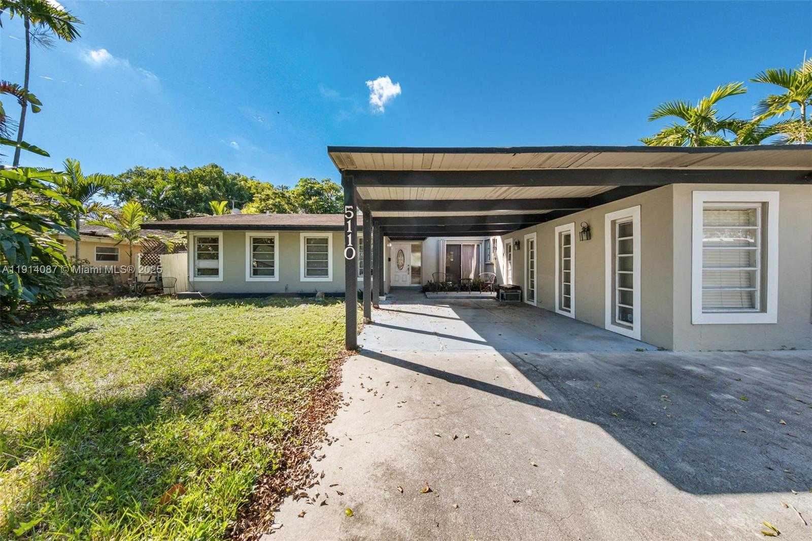 Small Image of 5110 SOUTH WEST 92ND AVE, Miami Number 12