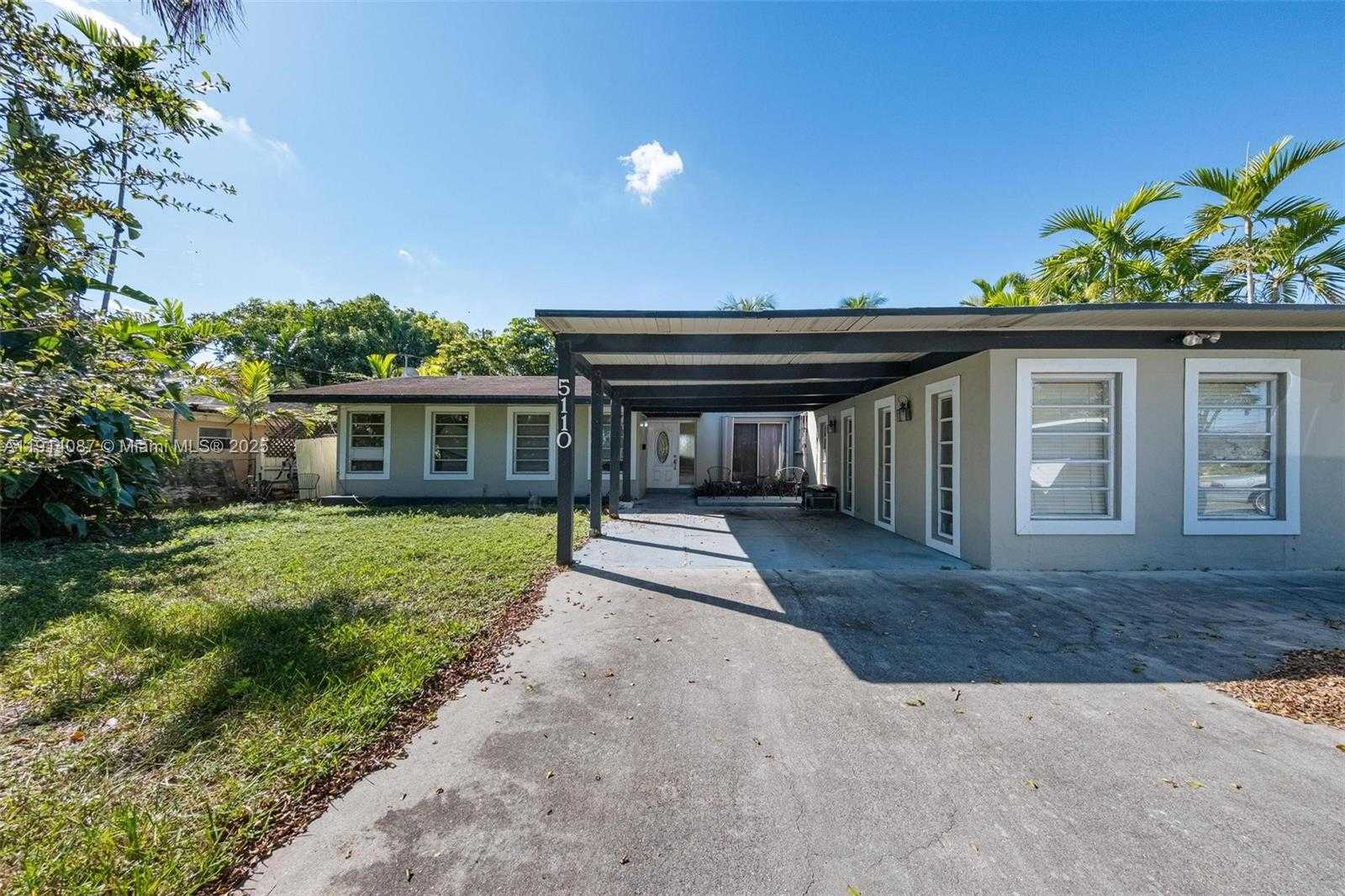 Small Image of 5110 SOUTH WEST 92ND AVE, Miami Number 14