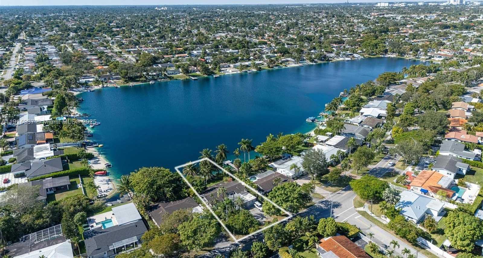 Small Image of 5110 SOUTH WEST 92ND AVE, Miami Number 20