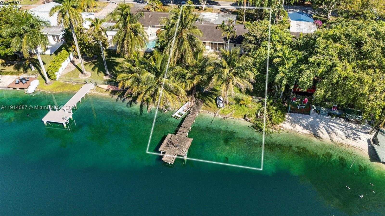 Small Image of 5110 SOUTH WEST 92ND AVE, Miami Number 25