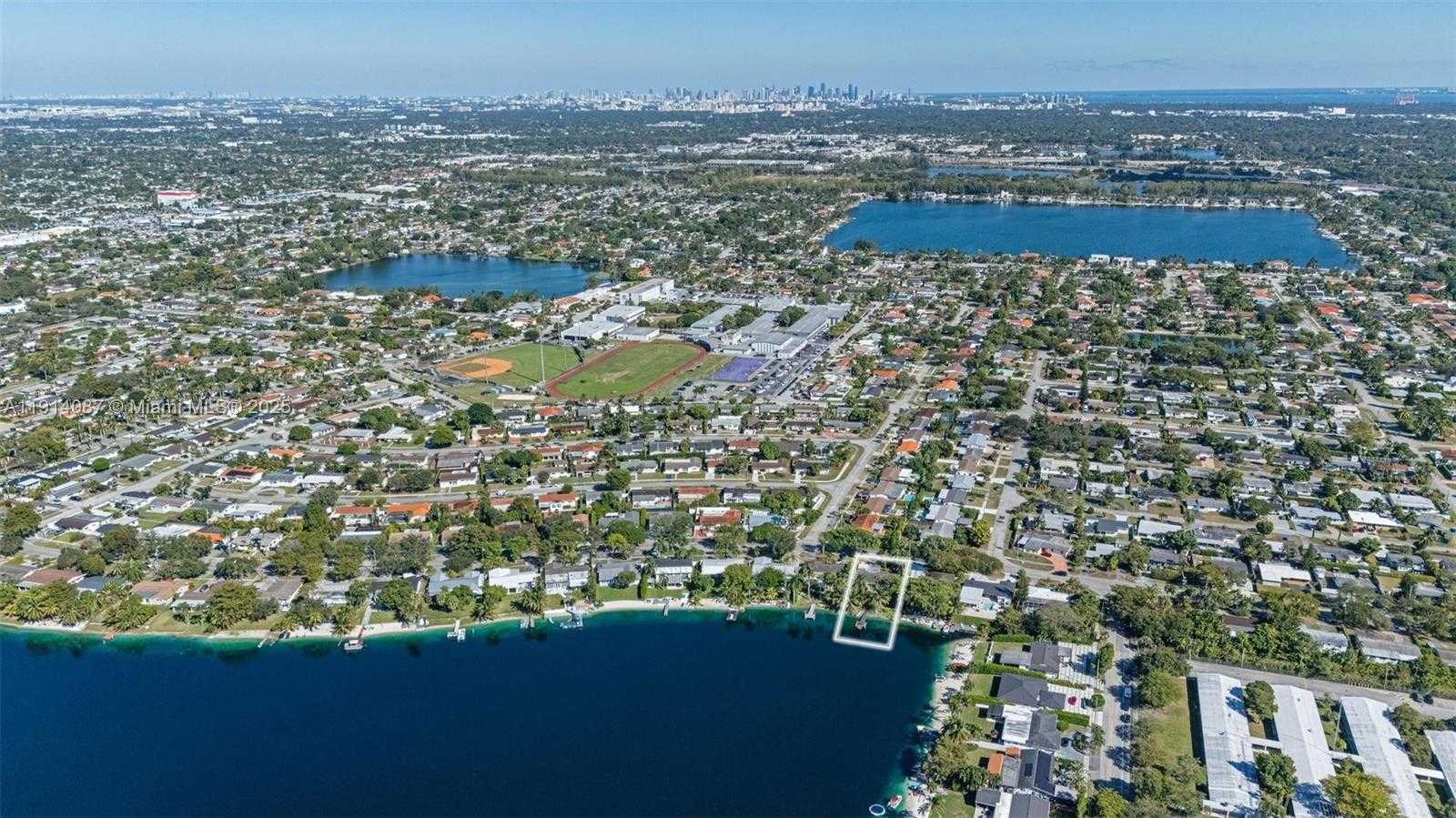 Small Image of 5110 SOUTH WEST 92ND AVE, Miami Number 27