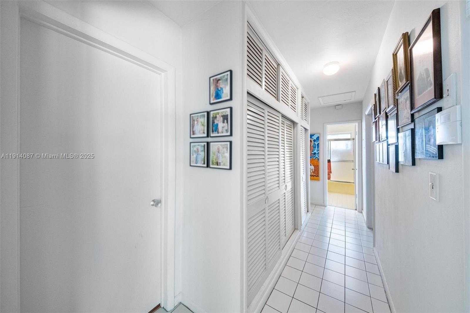 Small Image of 5110 SOUTH WEST 92ND AVE, Miami Number 35
