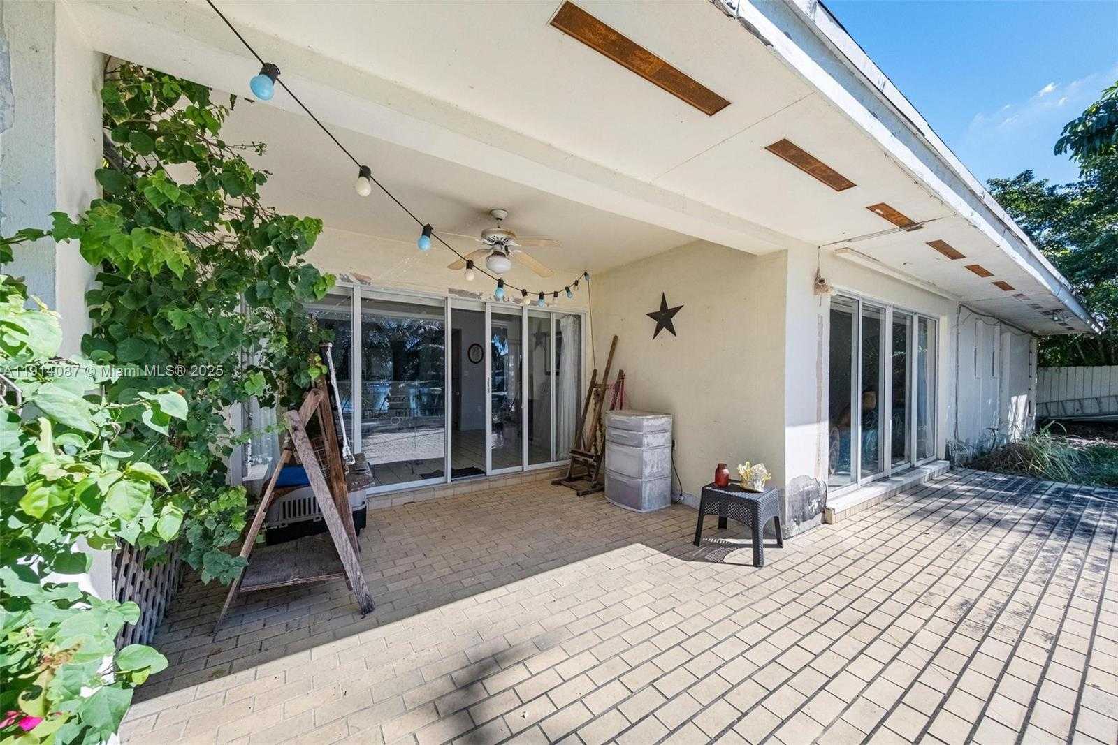 Small Image of 5110 SOUTH WEST 92ND AVE, Miami Number 46