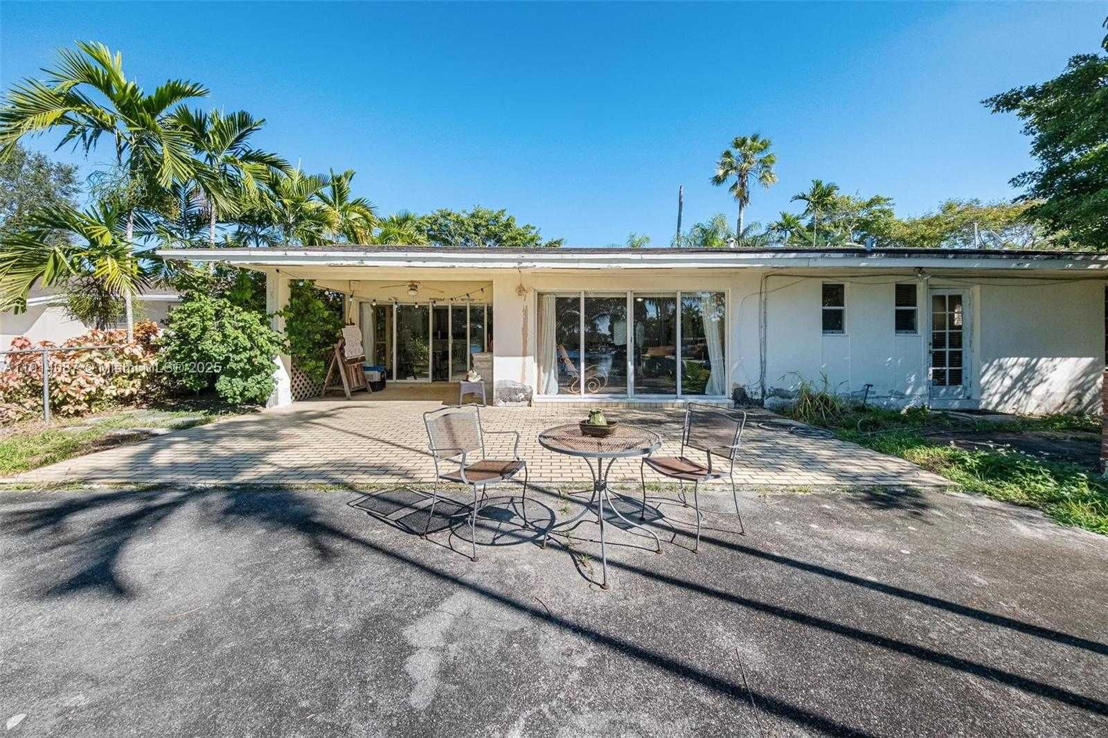 Small Image of 5110 SOUTH WEST 92ND AVE, Miami Number 48