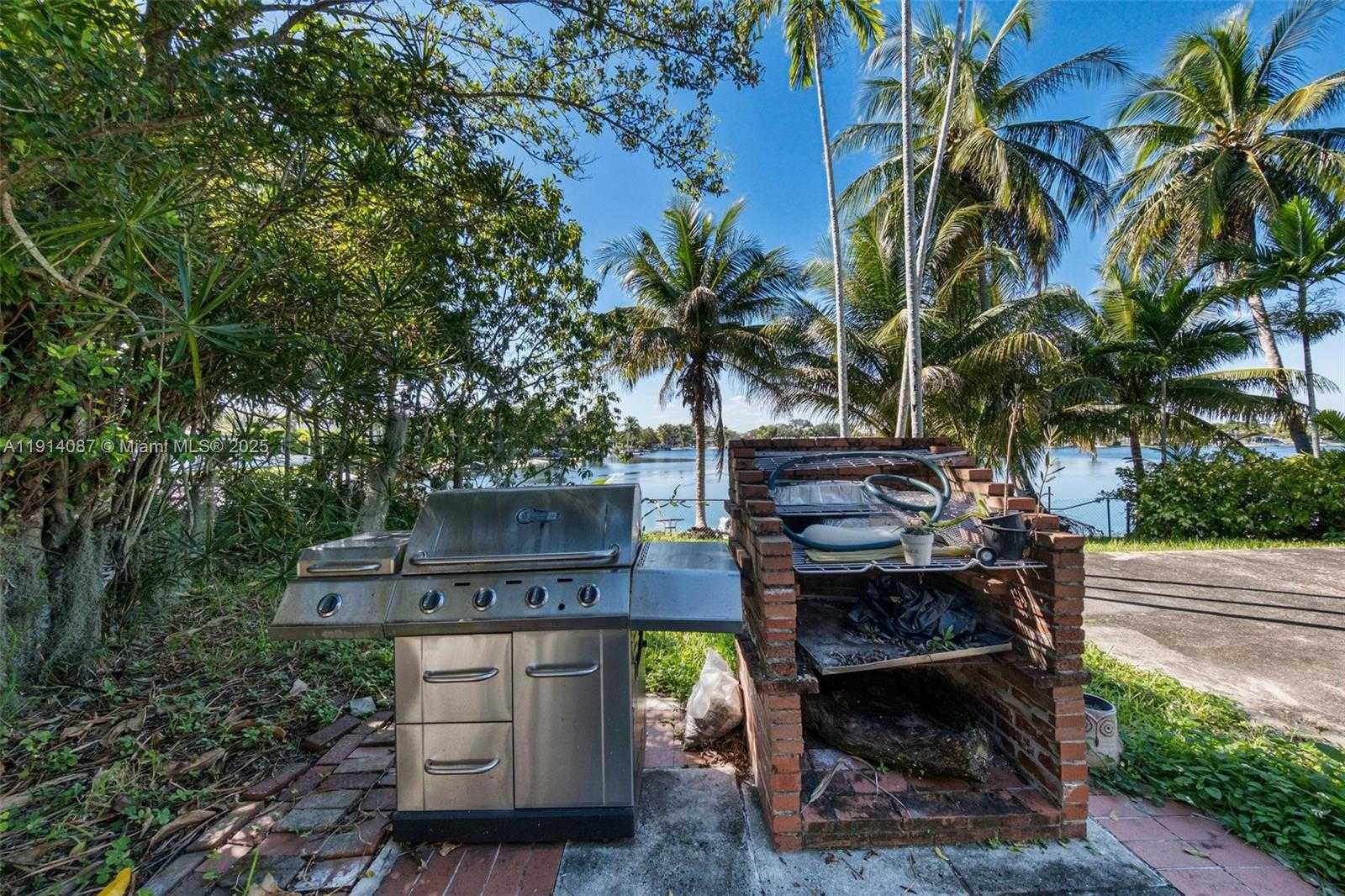 Small Image of 5110 SOUTH WEST 92ND AVE, Miami Number 6