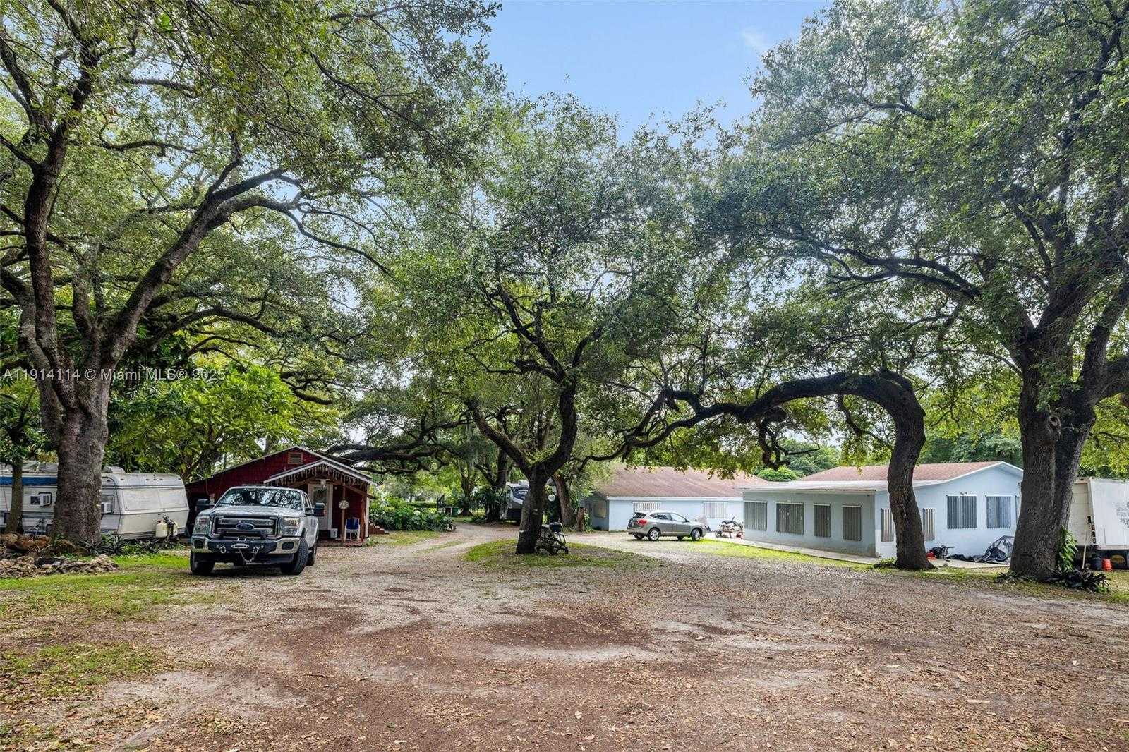 Small Image of 535 NORTH WEST 90TH ST, El Portal Number 15