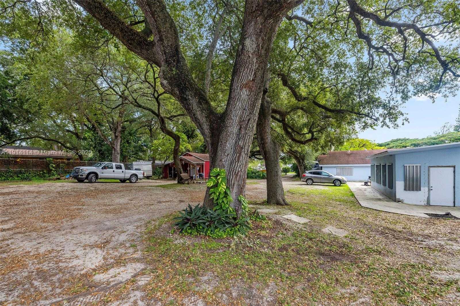 Small Image of 535 NORTH WEST 90TH ST, El Portal Number 16