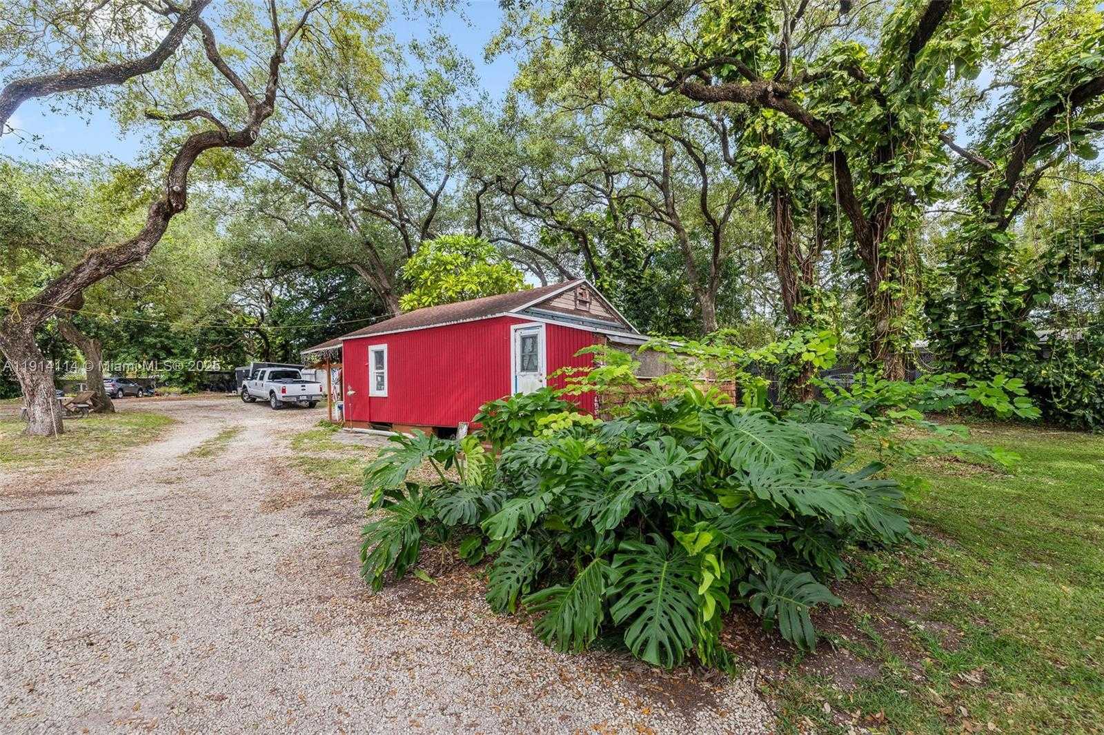 Small Image of 535 NORTH WEST 90TH ST, El Portal Number 17