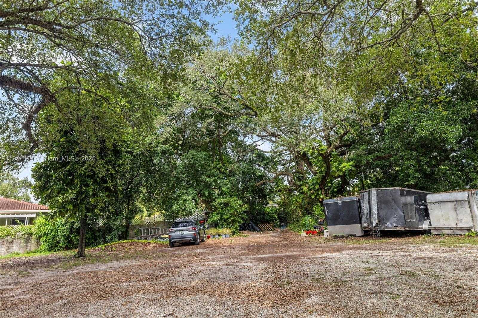 Small Image of 535 NORTH WEST 90TH ST, El Portal Number 25