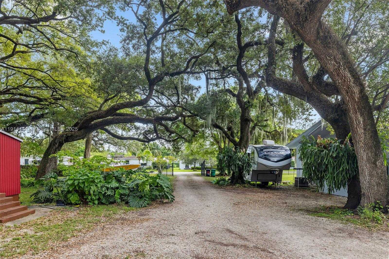 Small Image of 535 NORTH WEST 90TH ST, El Portal Number 26