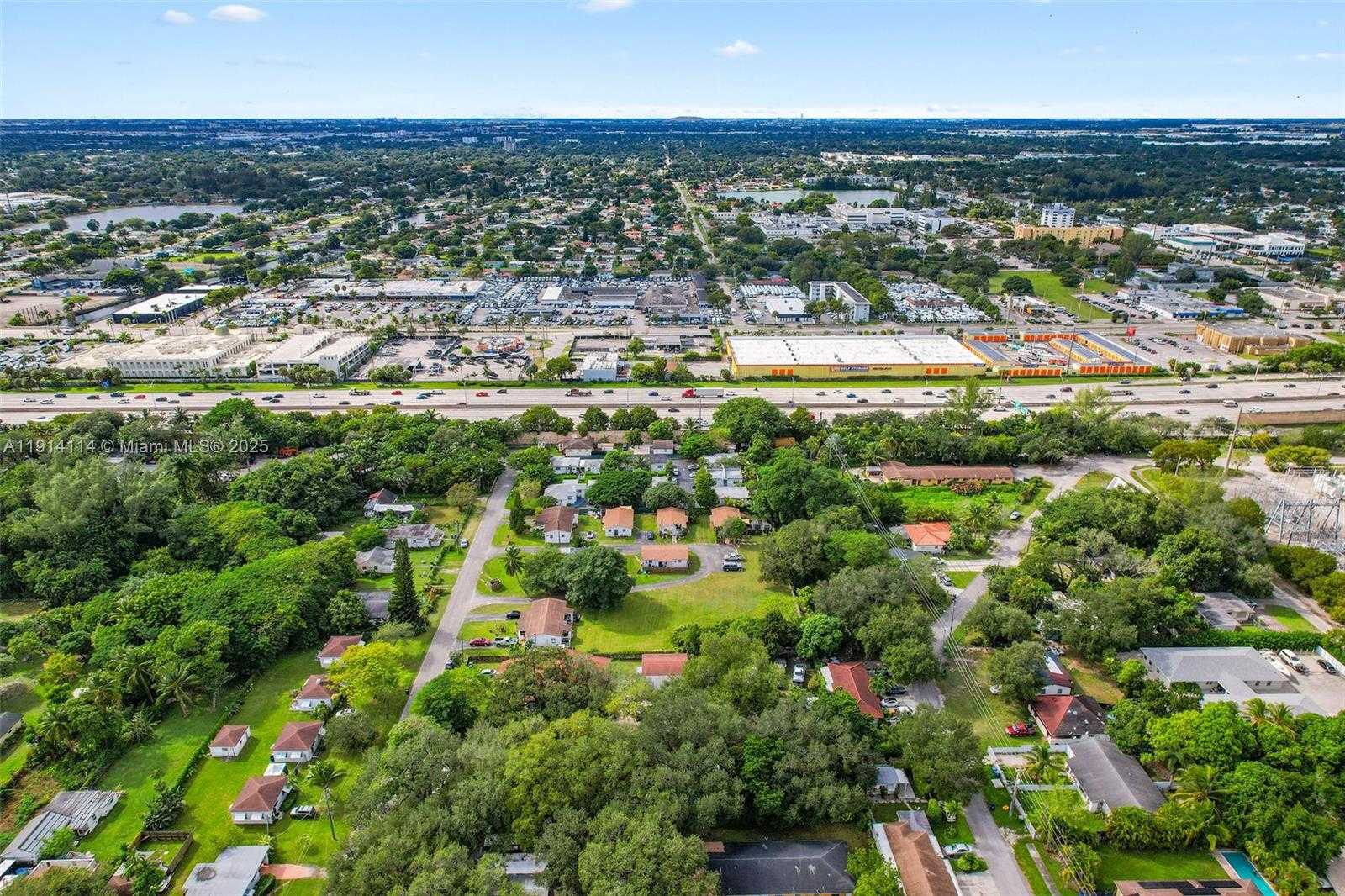 Small Image of 535 NORTH WEST 90TH ST, El Portal Number 34