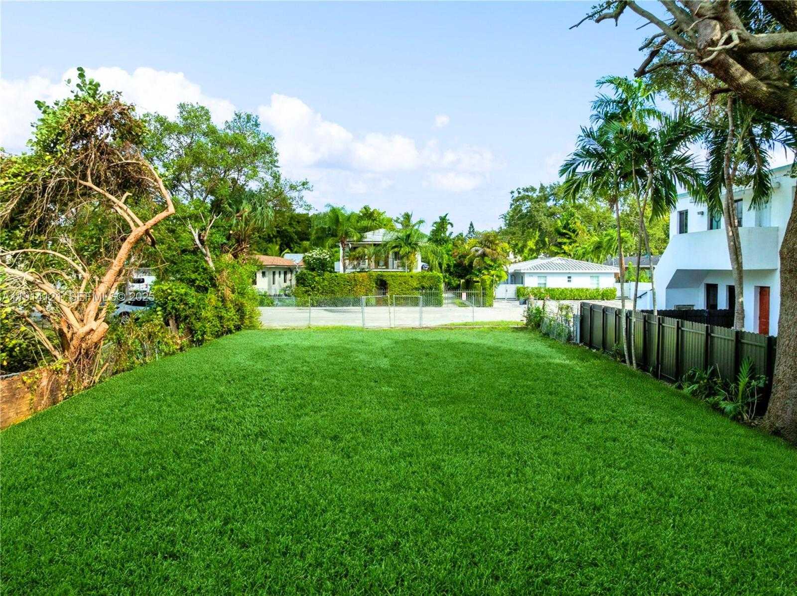 Small Image of 508 NORTH EAST 67TH ST, Miami Number 10