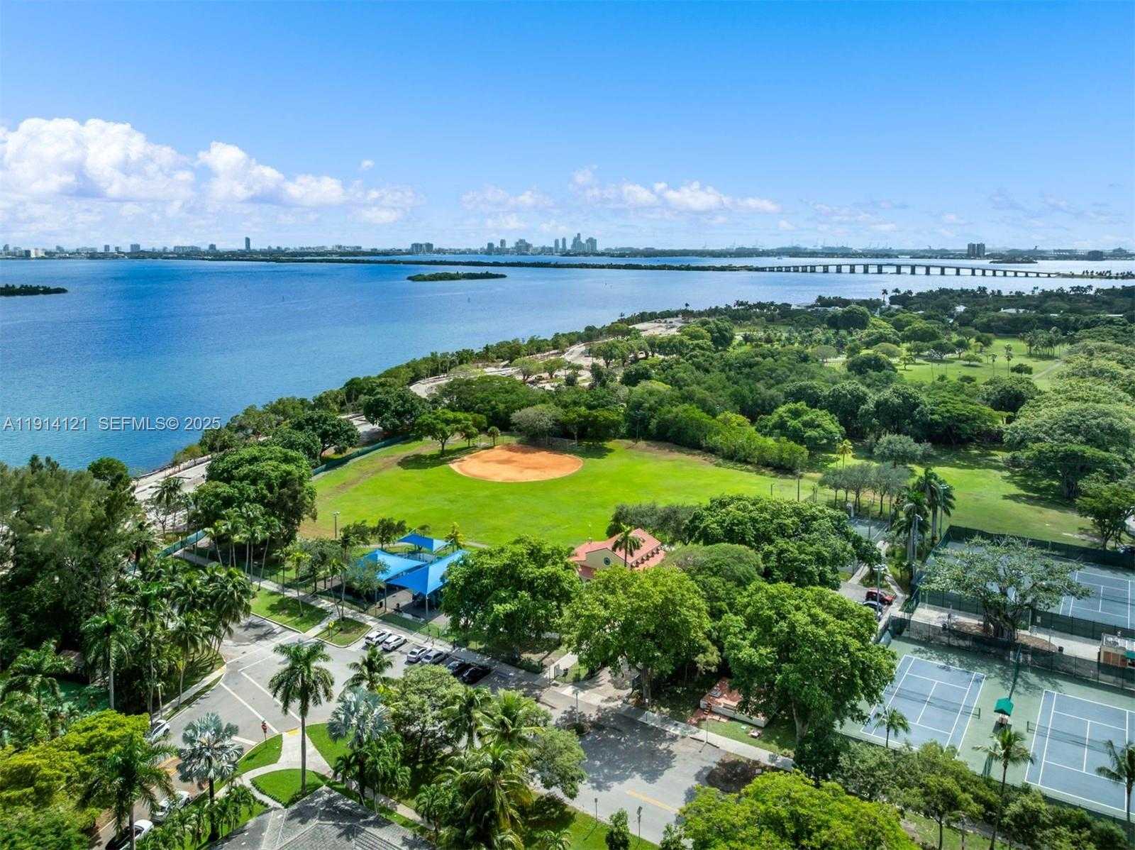 Small Image of 508 NORTH EAST 67TH ST, Miami Number 15