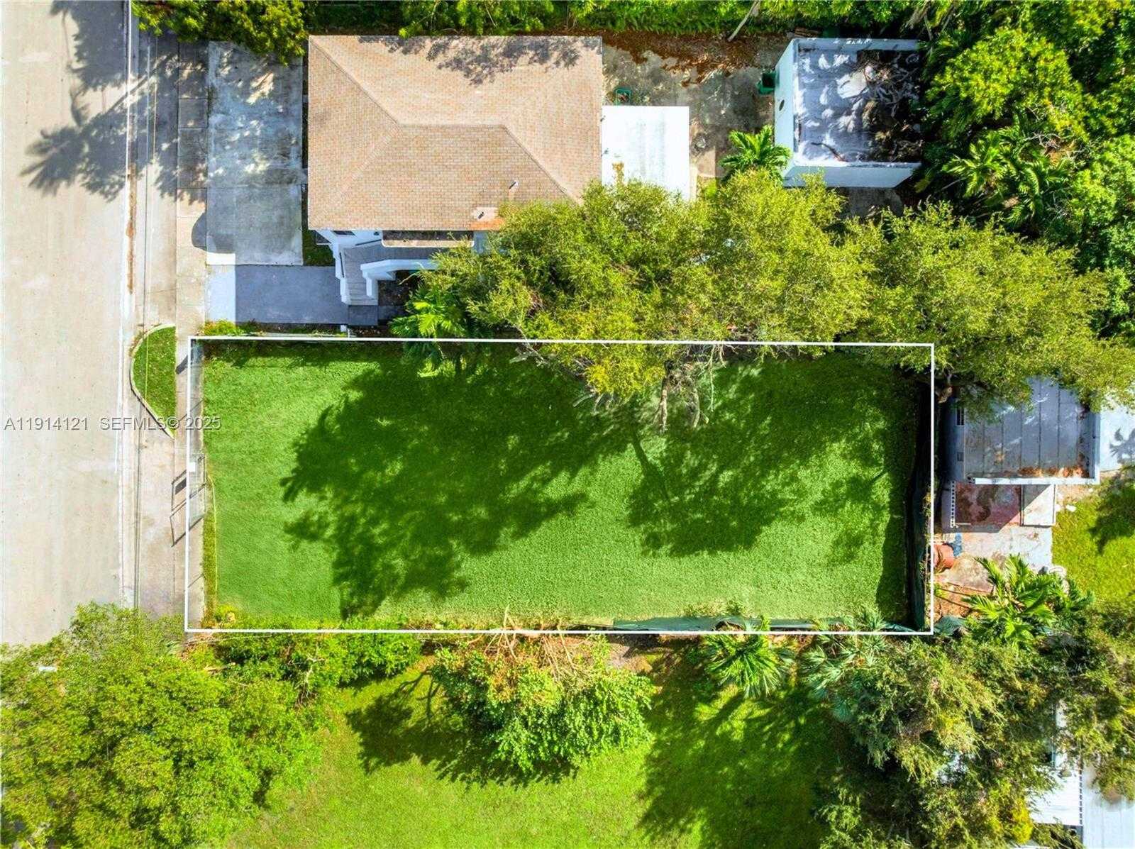 Small Image of 508 NORTH EAST 67TH ST, Miami Number 6