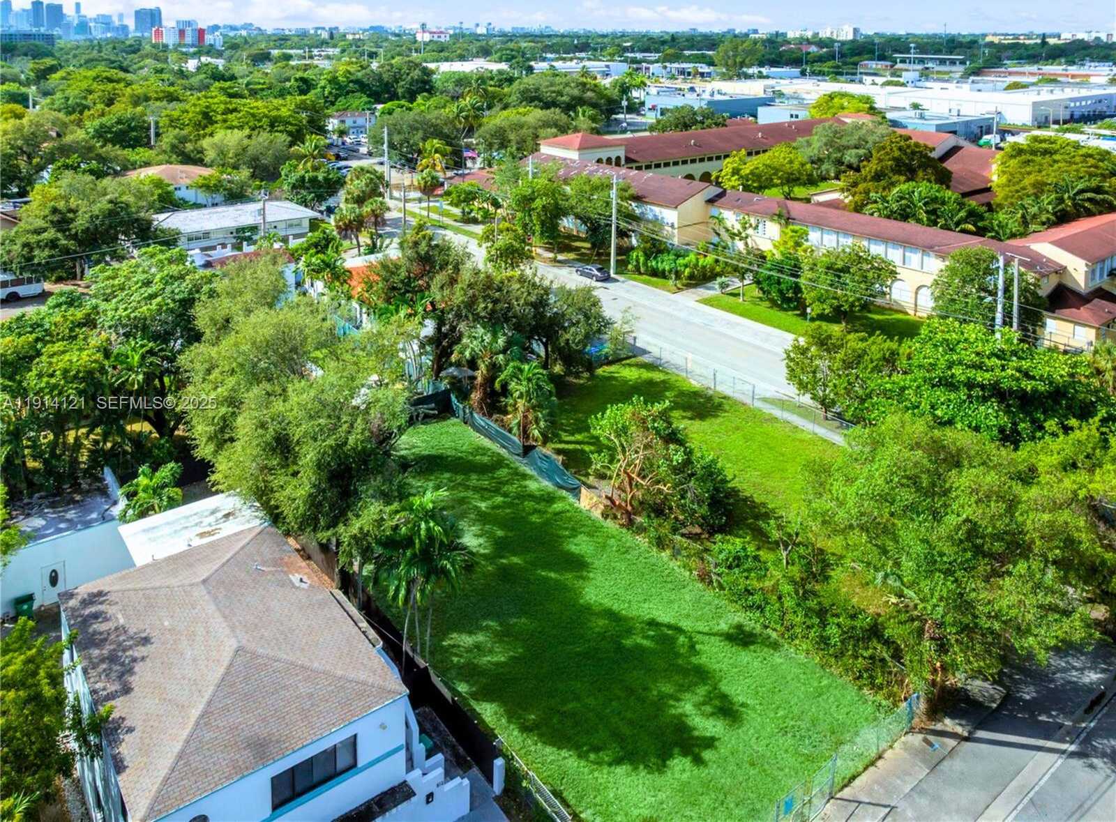 Small Image of 508 NORTH EAST 67TH ST, Miami Number 9