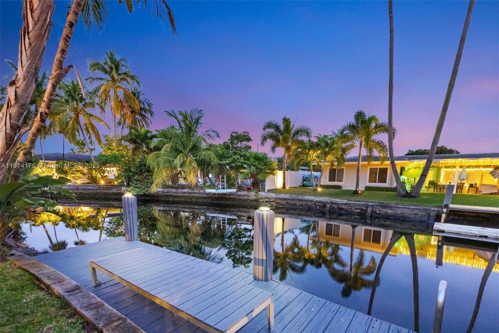 Small Image of 3460 NORTH EAST 17TH WAY, Oakland Park Number 2