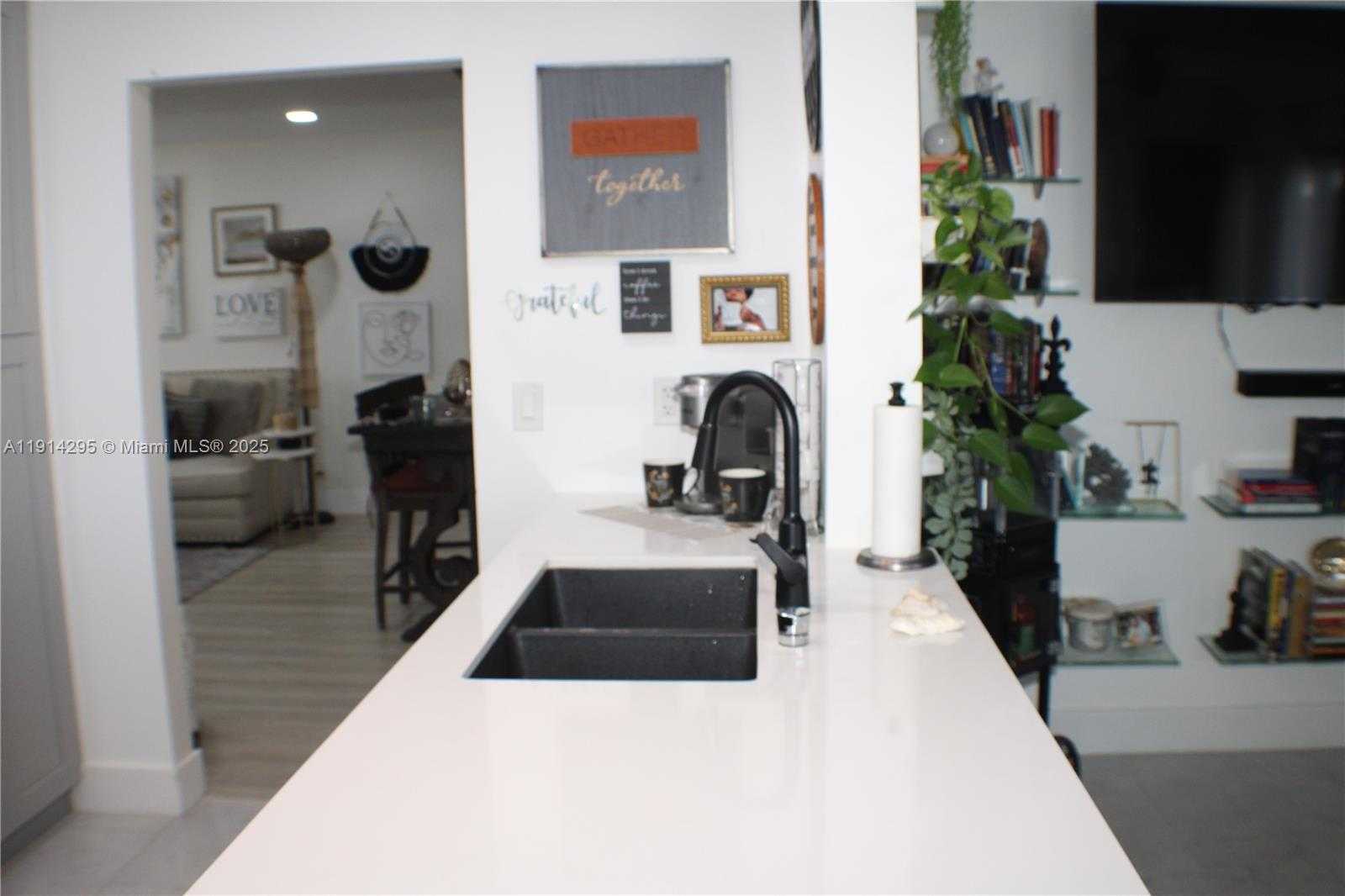 Small Image of 1511 ALFRED DR, Boynton Beach Number 23