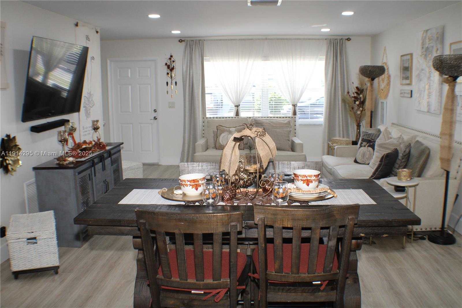 Small Image of 1511 ALFRED DR, Boynton Beach Number 9