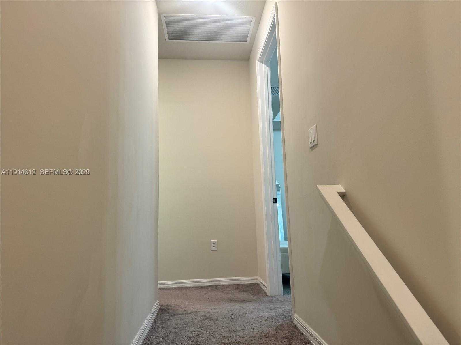 Small Image of 2162 APPLETON CIR N, Oakland Park Number 16