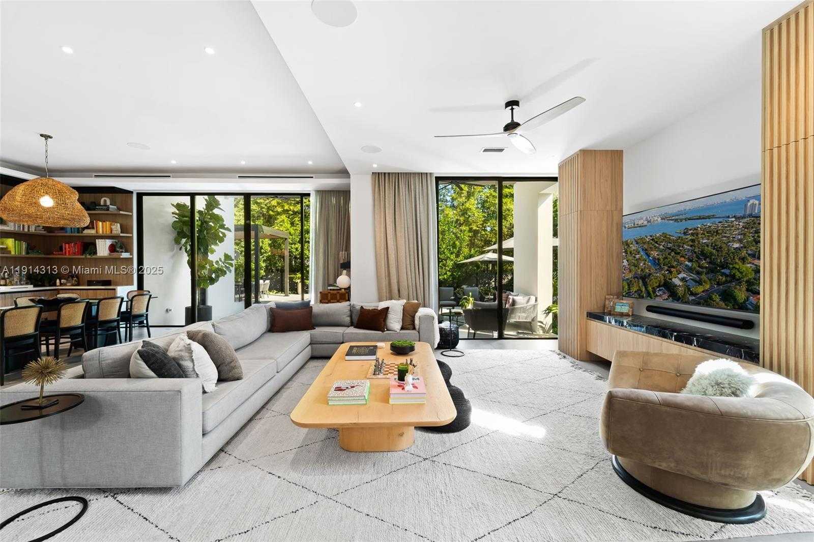 Small Image of 8625 NORTH EAST 10TH AVE, Miami Number 10