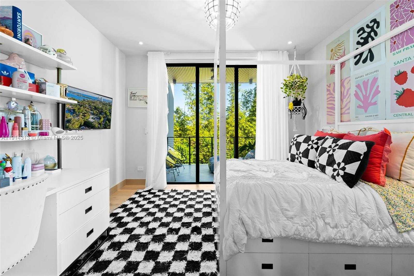 Small Image of 8625 NORTH EAST 10TH AVE, Miami Number 26