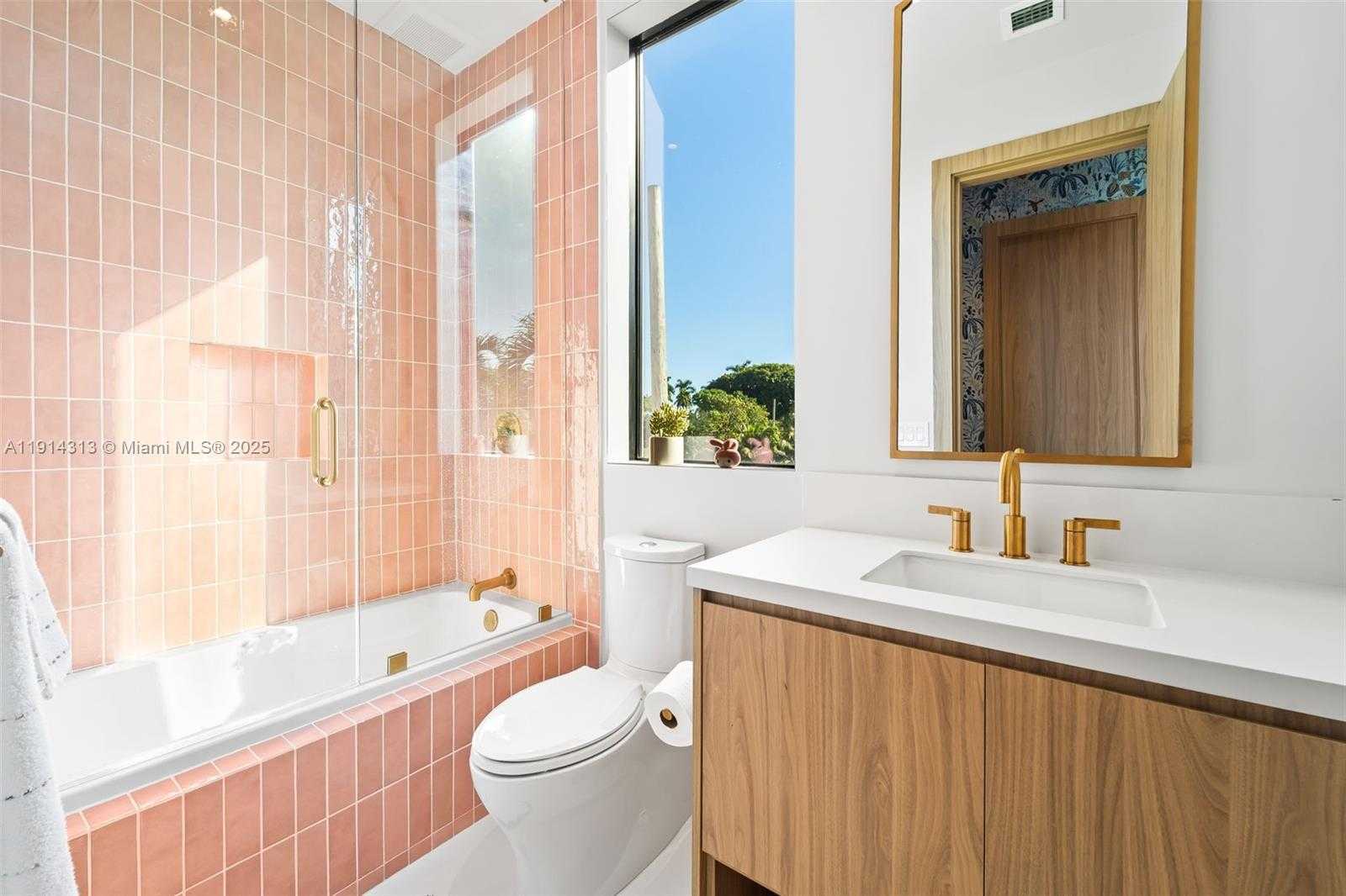 Small Image of 8625 NORTH EAST 10TH AVE, Miami Number 29