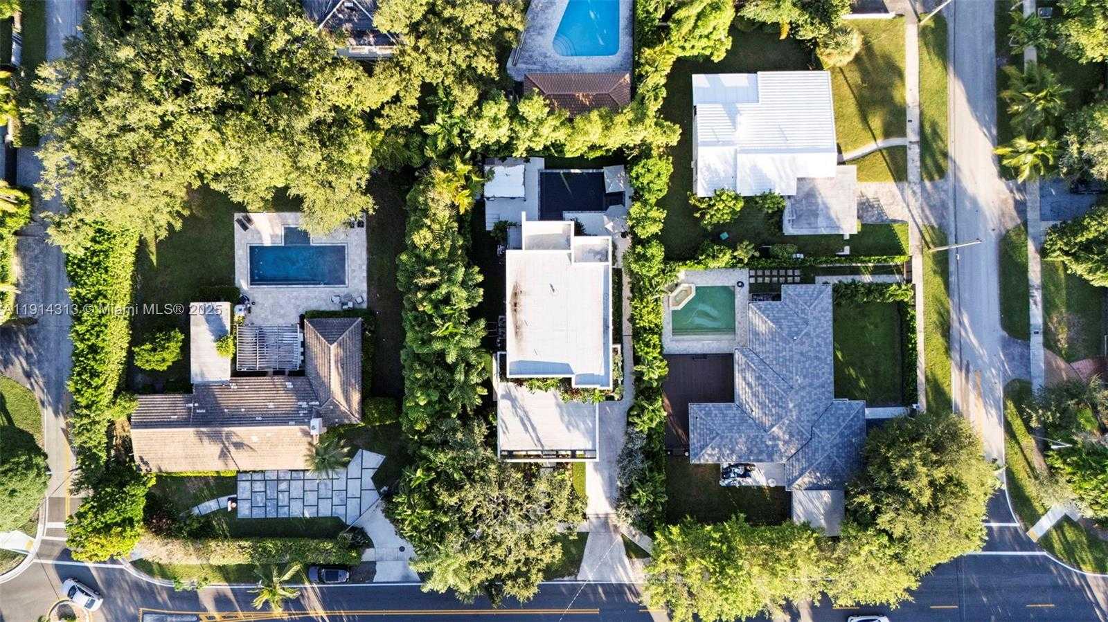 Small Image of 8625 NORTH EAST 10TH AVE, Miami Number 38