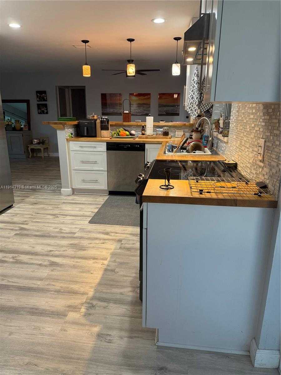 Small Image of 3600 NORTH WEST 113TH AVE, Sunrise Number 13