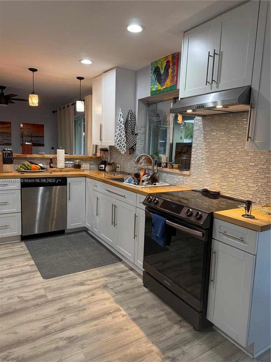 Small Image of 3600 NORTH WEST 113TH AVE, Sunrise Number 15